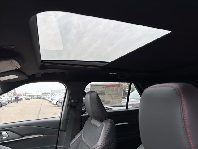 New 2026 Ford Explorer ST image 17