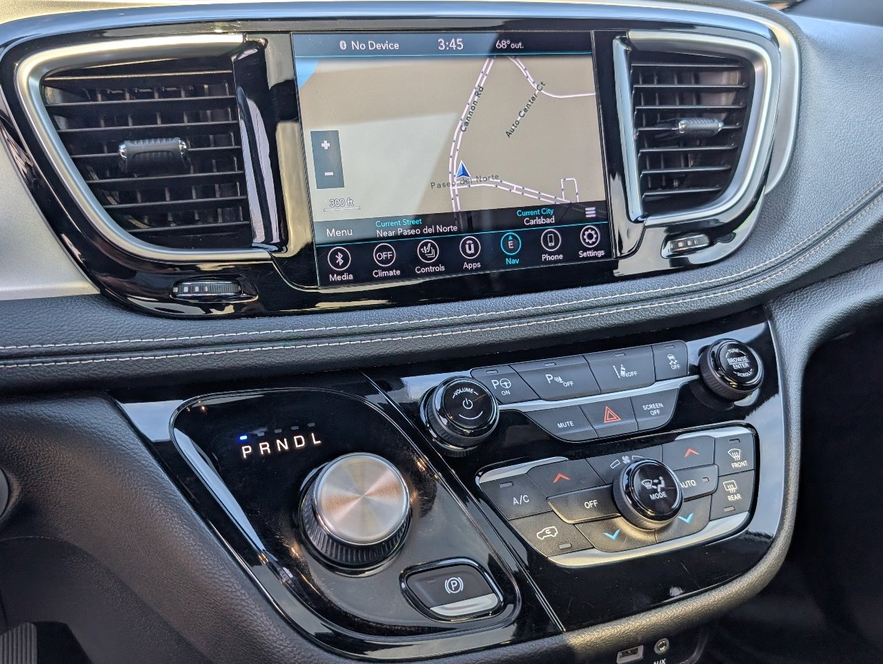 Used 2020 Chrysler Pacifica Limited w/ Advanced Safetytec Group image 17