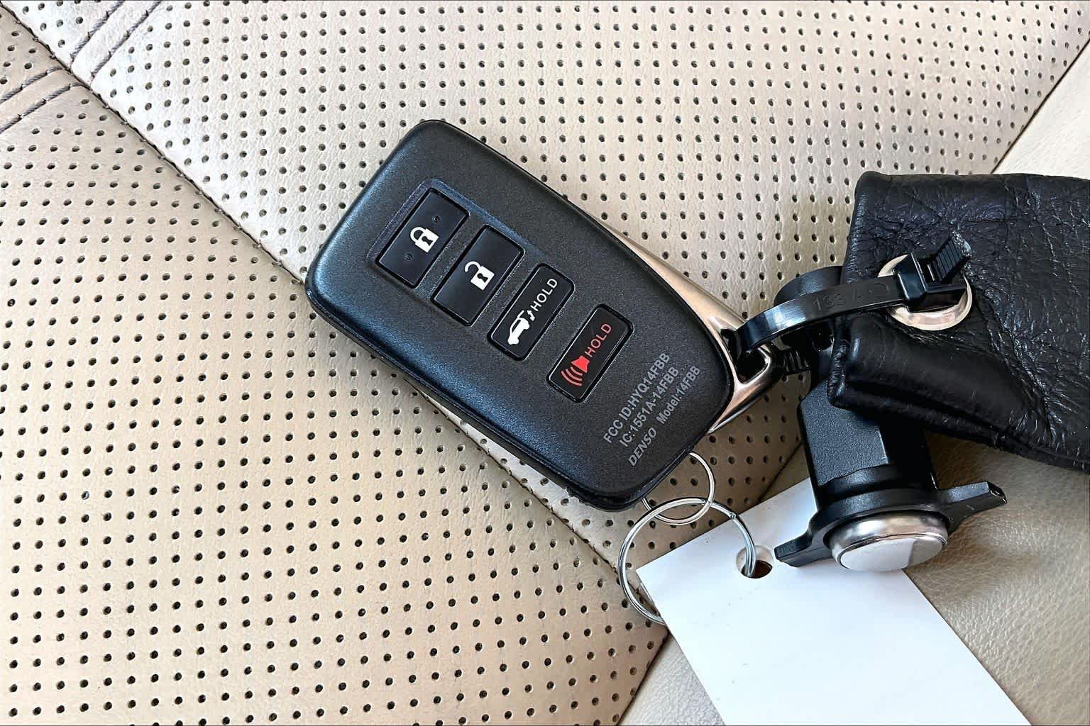 Used 2018 Lexus RX 450h AWD w/ Luxury Package image 15