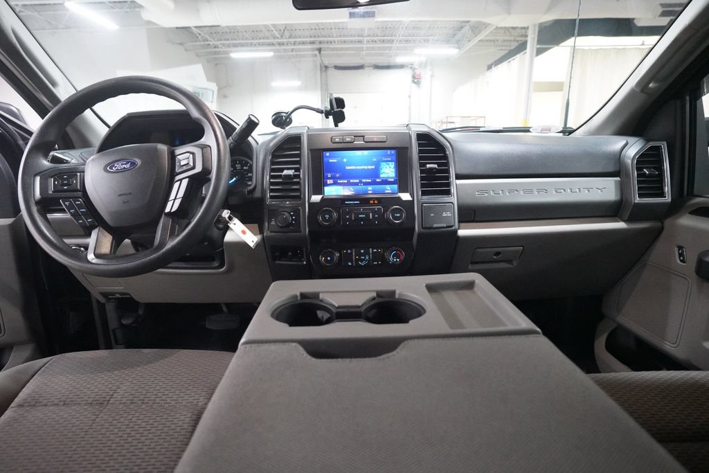 Used 2022 Ford F250 XLT AWD/4WD image 5
