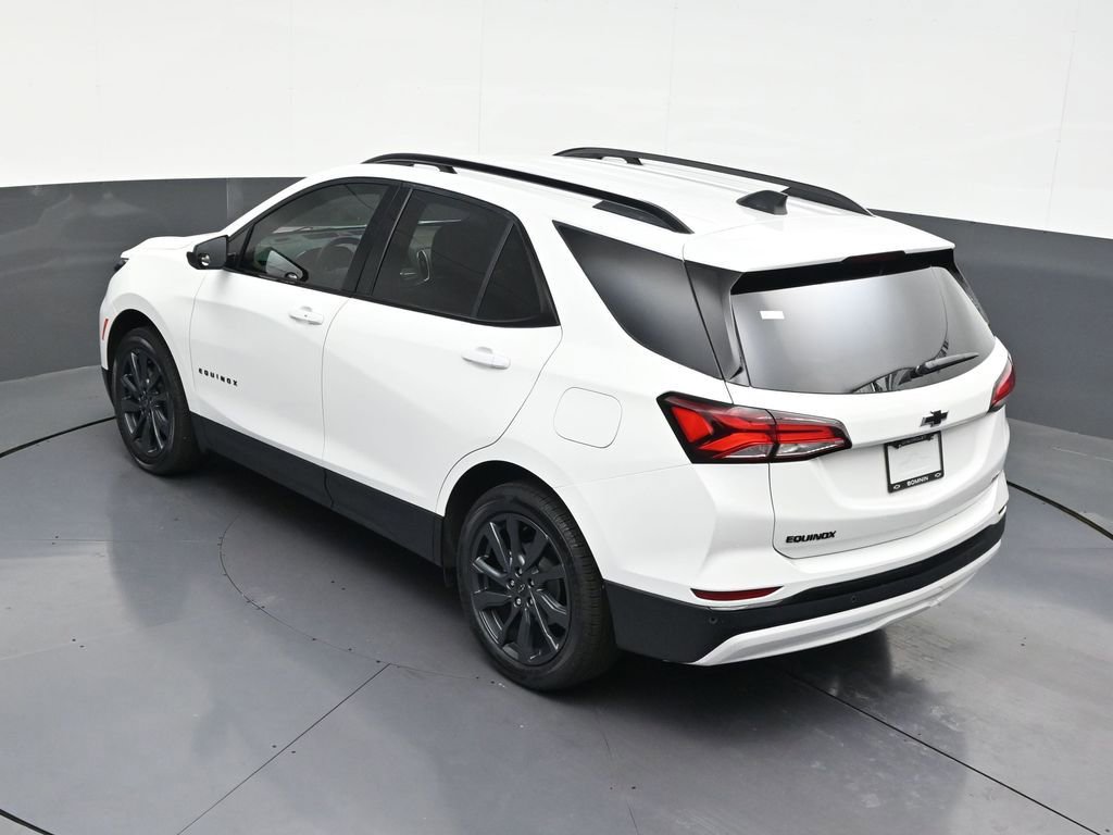 Used 2024 Chevrolet Equinox RS FWD image 17