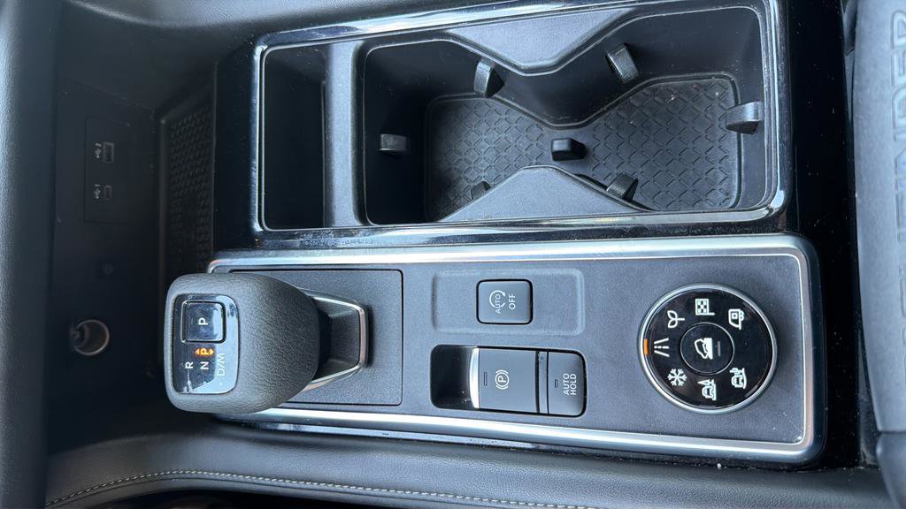 Certified 2024 Nissan Pathfinder SL image 28