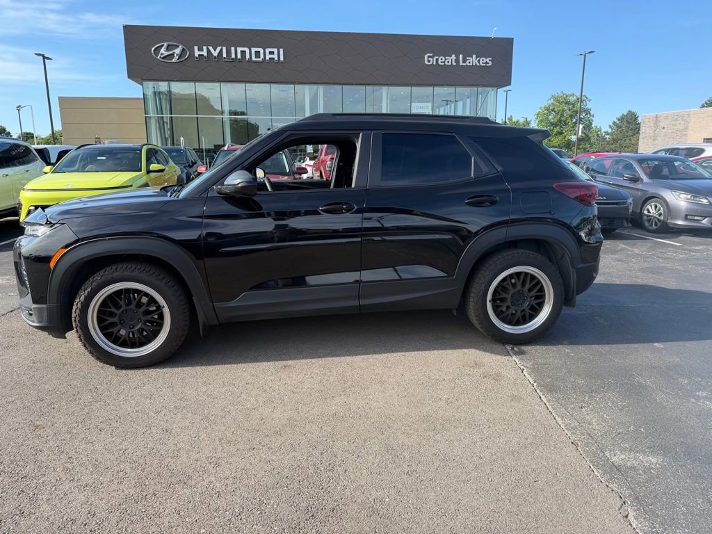 Used 2021 Chevrolet TrailBlazer RS w/ Sun and Liftgate Package AWD/4WD image 1