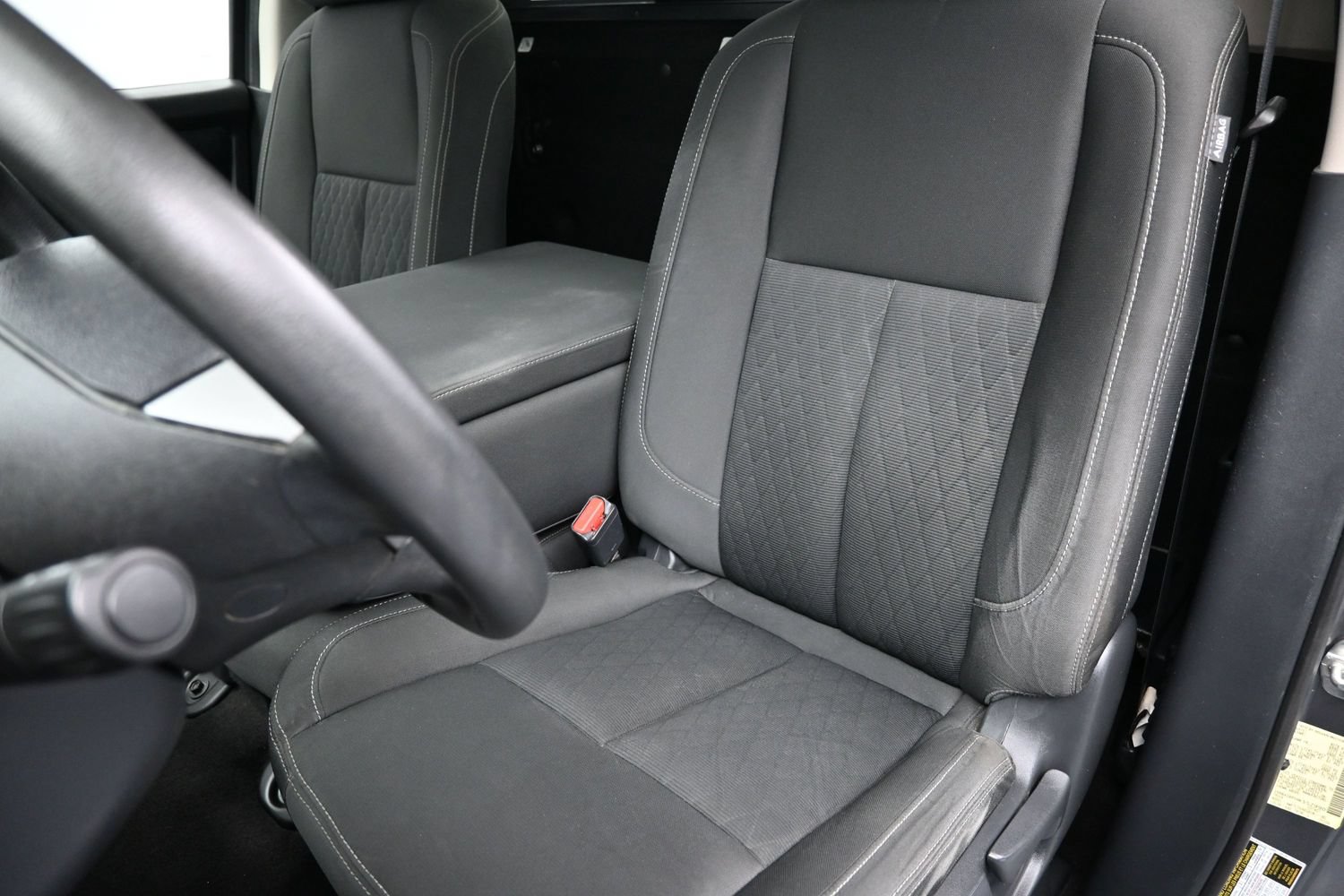 Used 2017 Nissan Titan SV AWD/4WD image 19