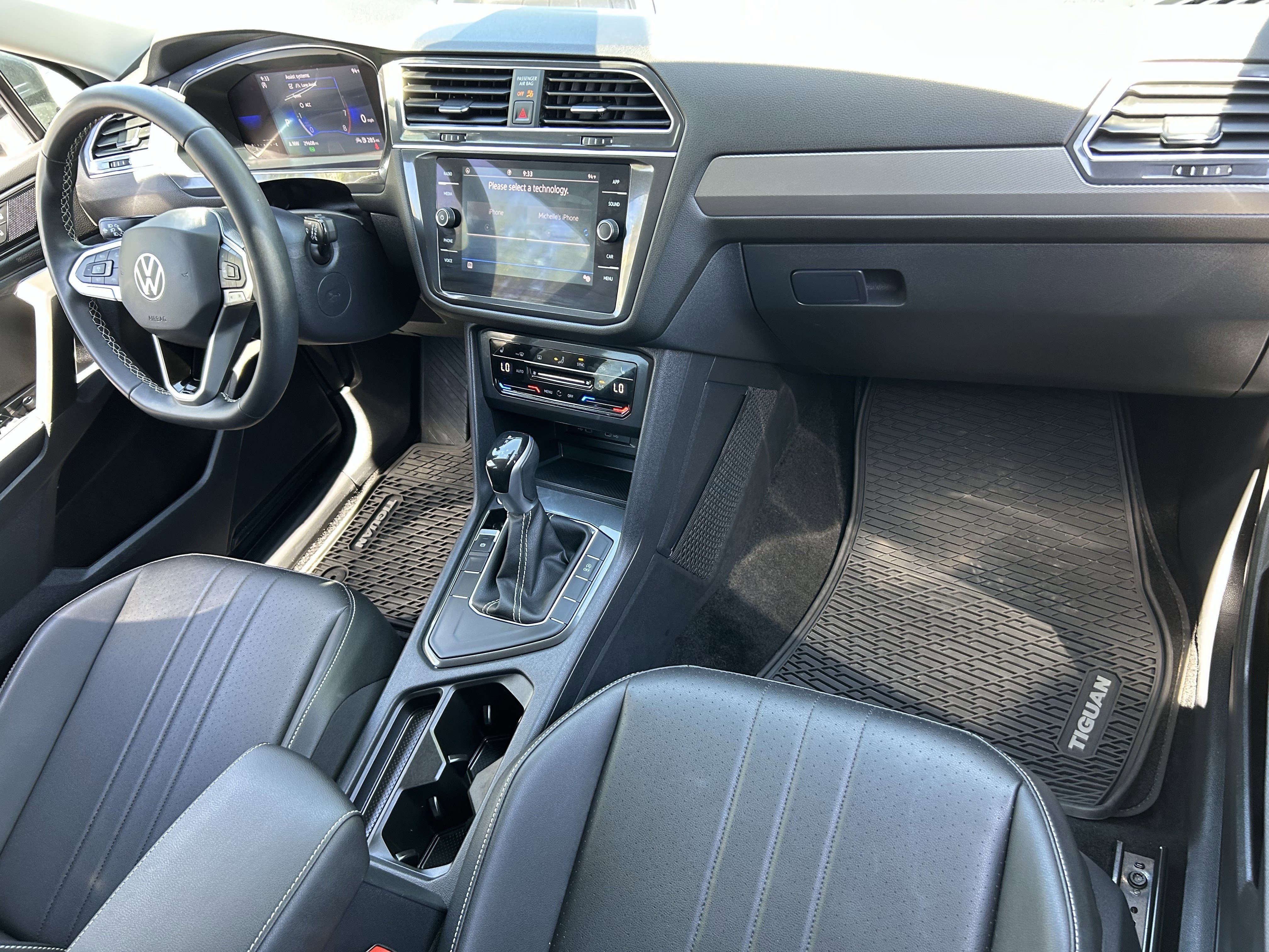 Used 2023 Volkswagen Tiguan SE FWD image 10
