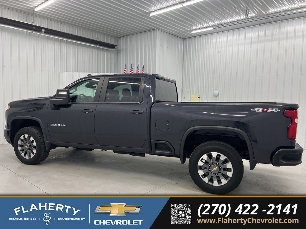 Used 2024 Chevrolet Silverado 2500 Custom w/ Custom Value Package image 5