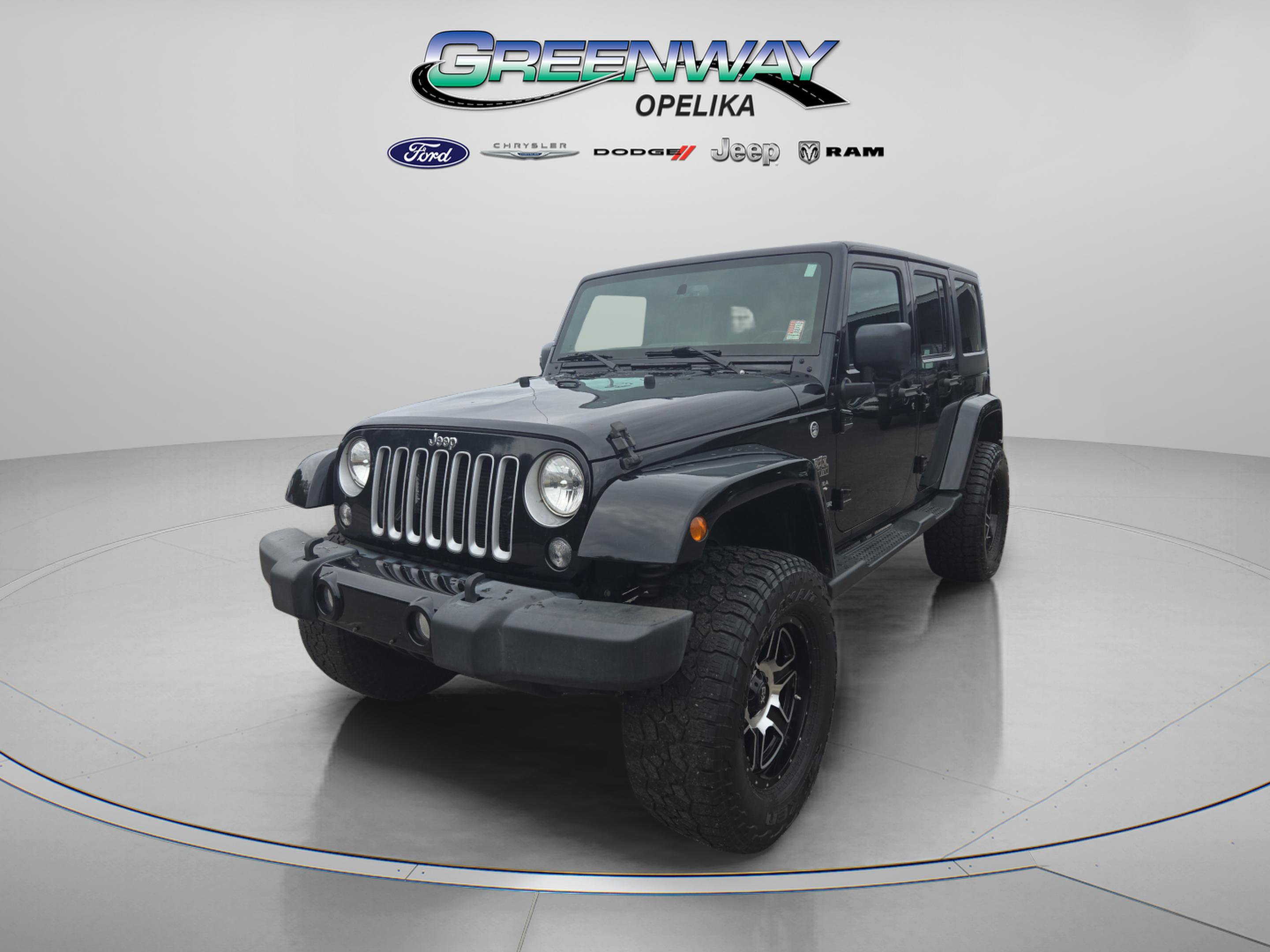 Used 2017 Jeep Wrangler Unlimited Sahara image 3