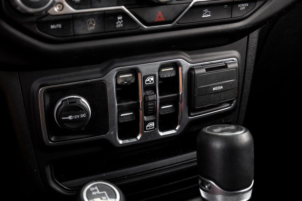 Used 2023 Jeep Wrangler Sahara w/ Cold Weather Group image 36