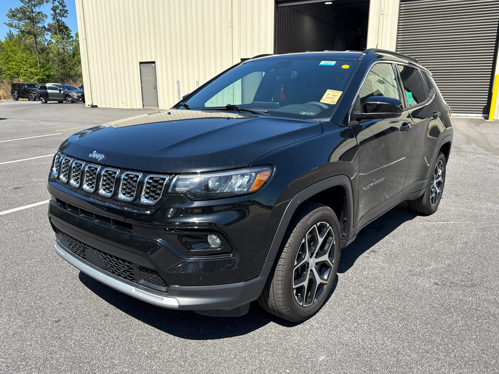 Used 2024 Jeep Compass Limited AWD/4WD image 2