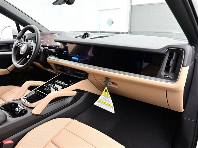 New 2026 Porsche Cayenne Coupe image 19