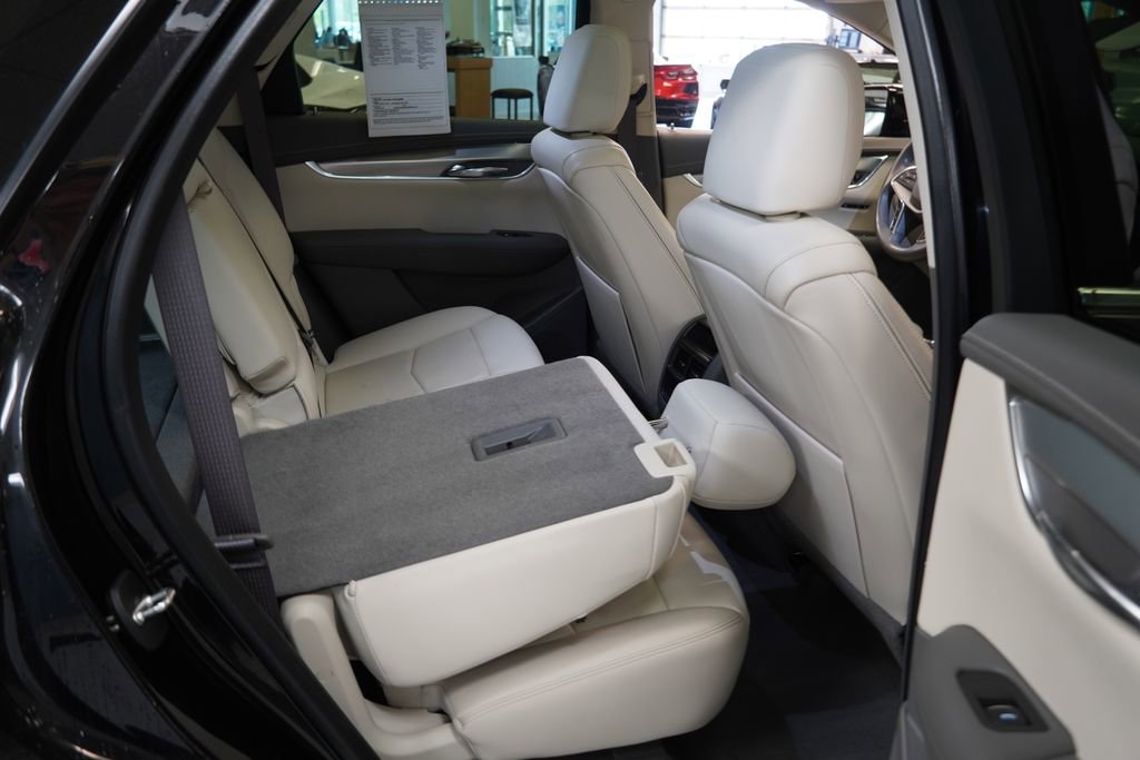 Used 2021 Cadillac XT5 Premium Luxury AWD/4WD image 22