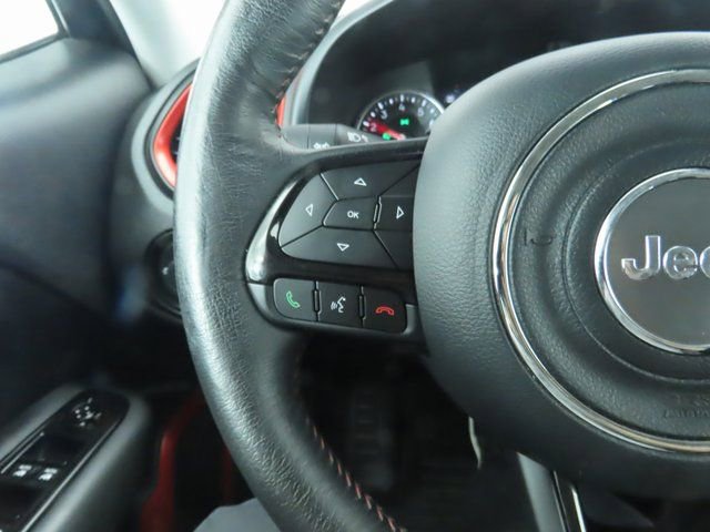 Used 2022 Jeep Renegade Trailhawk AWD/4WD image 11