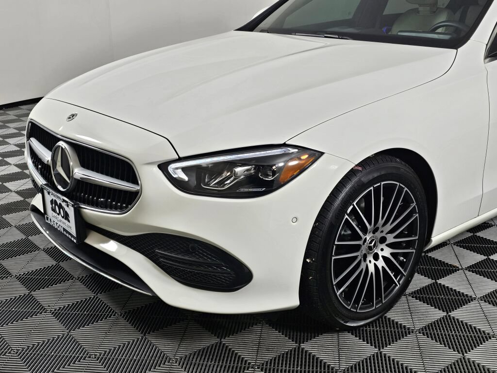 Used 2025 Mercedes-Benz C 300 4MATIC Sedan image 10