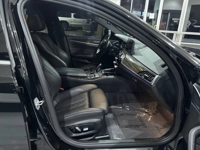 Used 2021 BMW 530i w/ Convenience Package RWD image 38