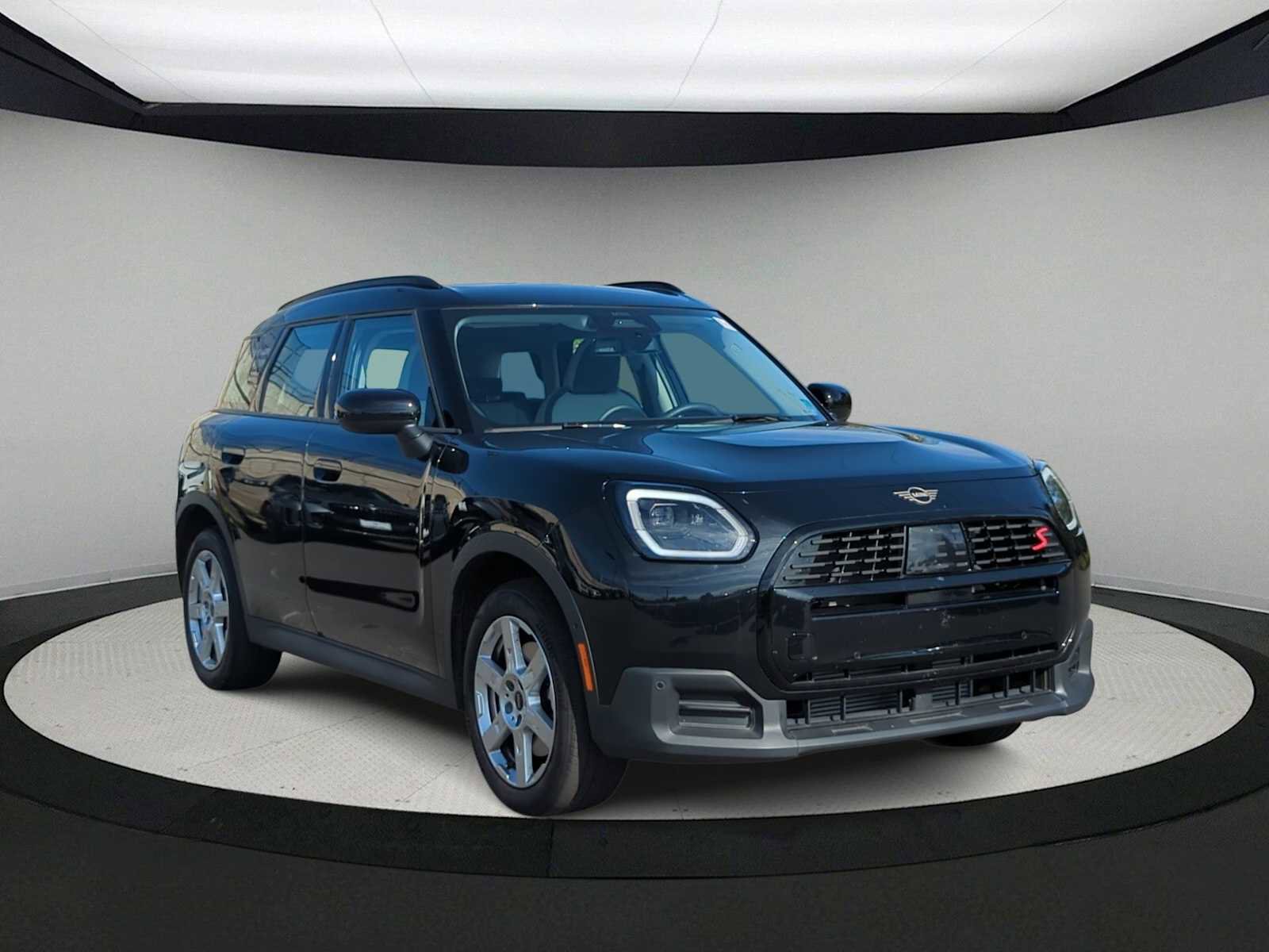 Certified 2025 MINI Cooper Countryman S image 2