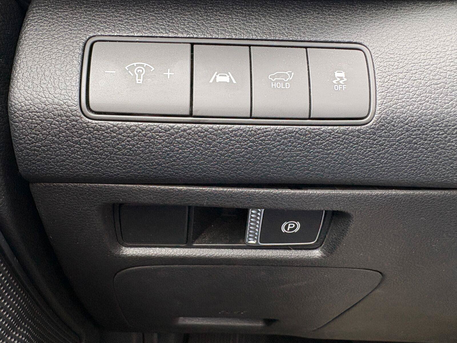 Used 2023 Hyundai Santa Fe SEL FWD image 32