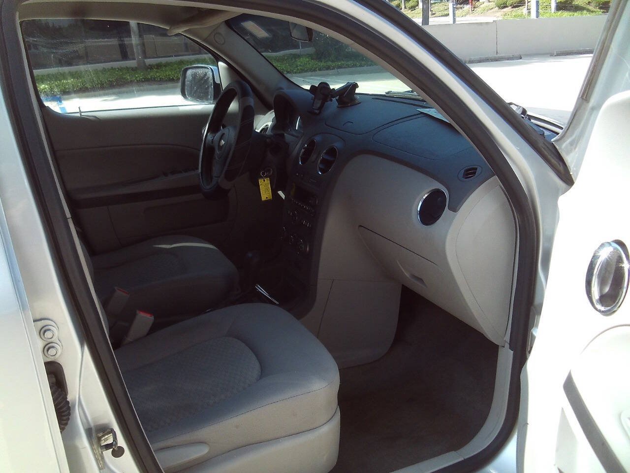 Used 2010 Chevrolet HHR LT FWD image 17