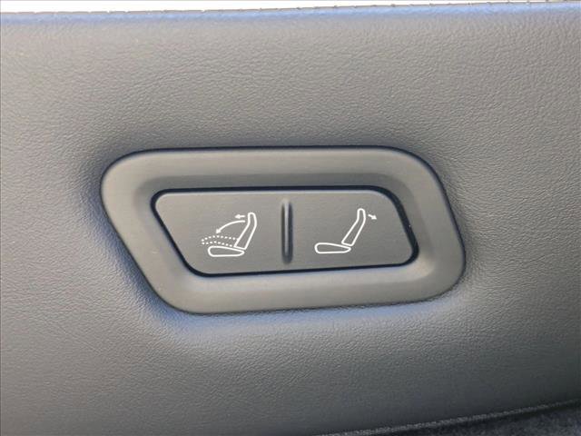 Used 2026 Tesla Model Y 2WD image 22