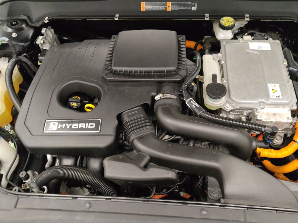 Used 2020 Ford Fusion SE FWD image 30