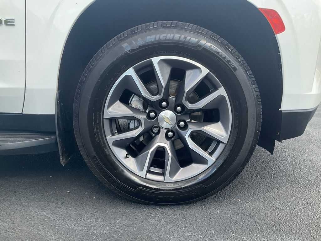 Used 2021 Chevrolet Tahoe LT w/ Luxury Package image 10