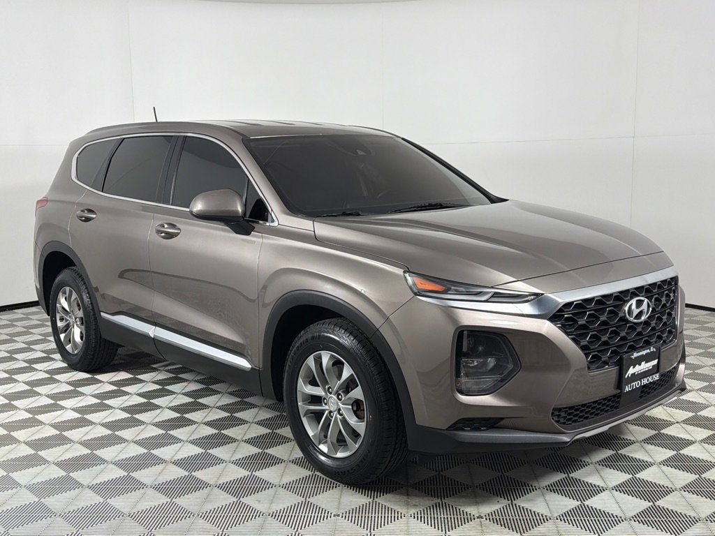 Used 2019 Hyundai Santa Fe SE AWD/4WD image 3