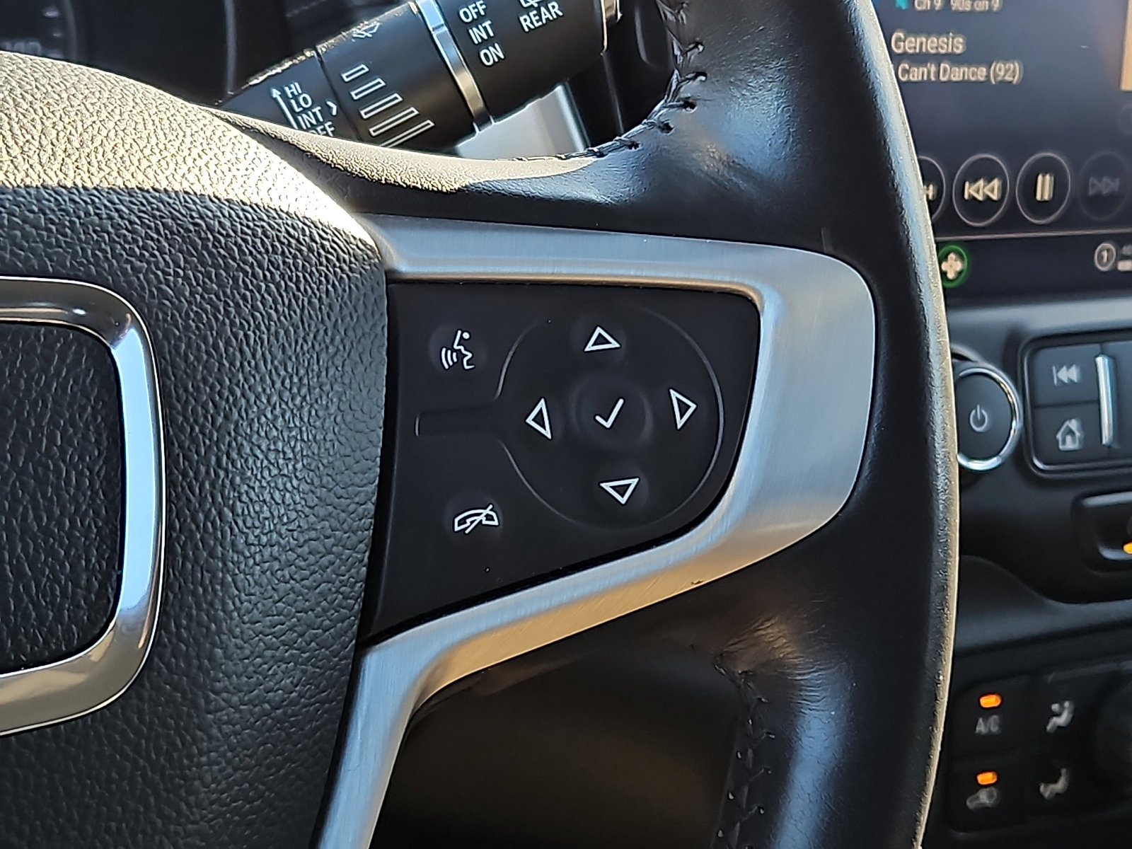 Certified 2022 GMC Terrain SLT w/ Tech Package image 21