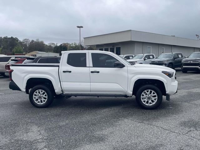 Used 2024 Toyota Tacoma SR video 2
