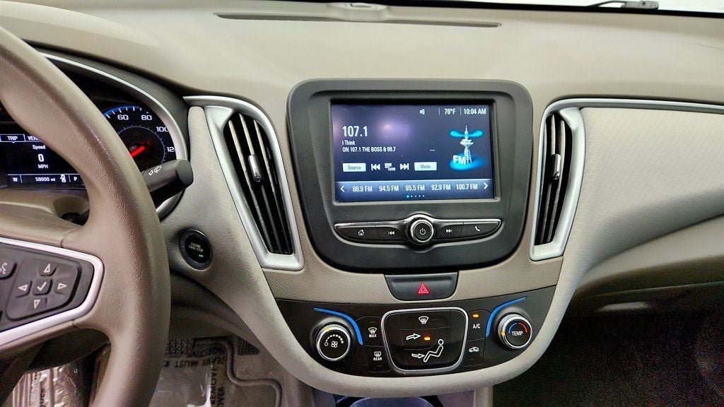 Used 2018 Chevrolet Malibu LS FWD image 17