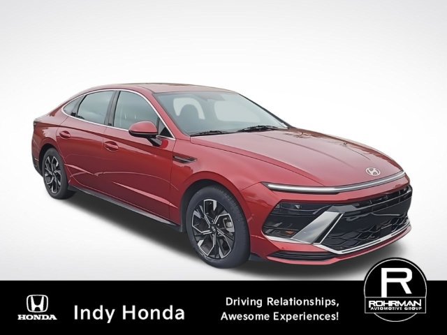 Used 2025 Hyundai Sonata SEL FWD image 2