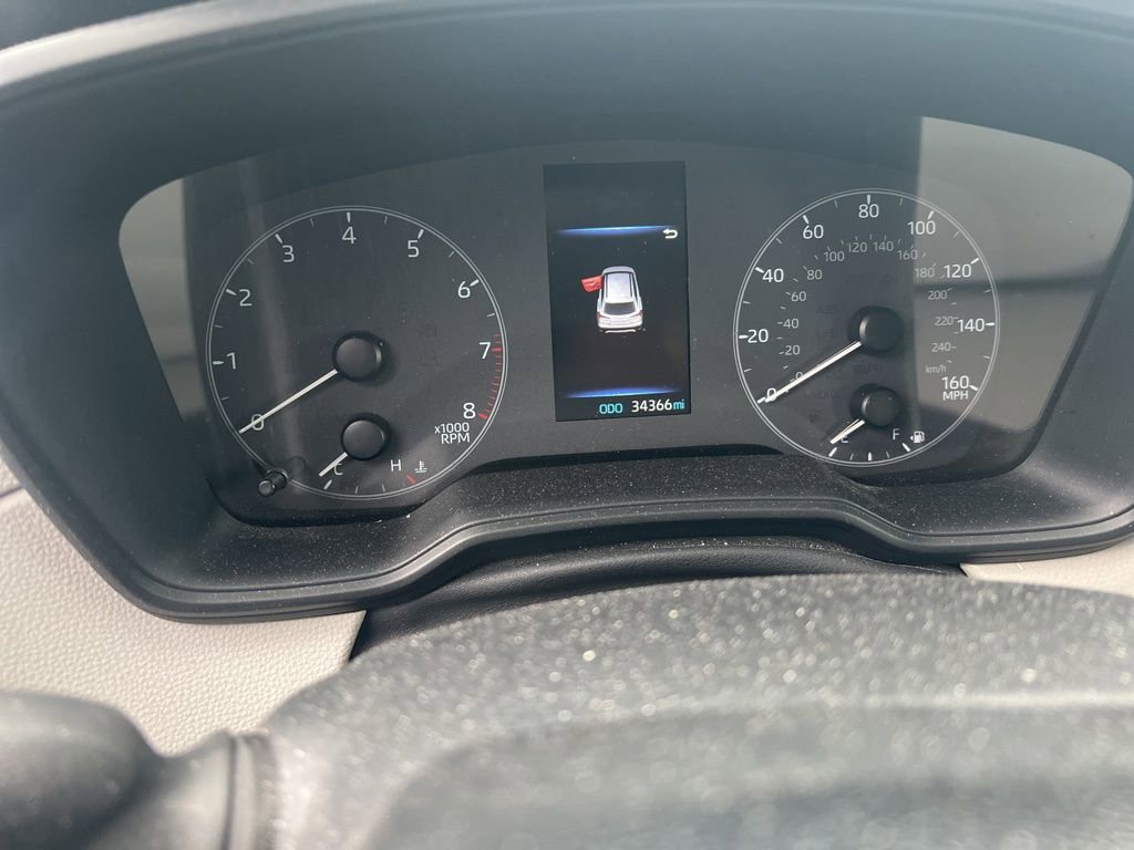 Used 2023 Toyota Corolla Cross L image 7