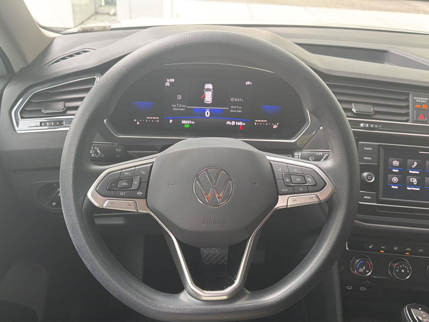 Certified 2022 Volkswagen Tiguan S FWD image 17