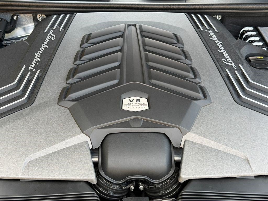 Used 2023 Lamborghini Urus S AWD/4WD image 11