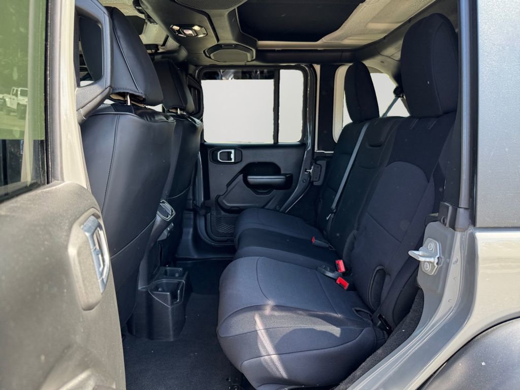 Used 2020 Jeep Wrangler Unlimited Sport image 15