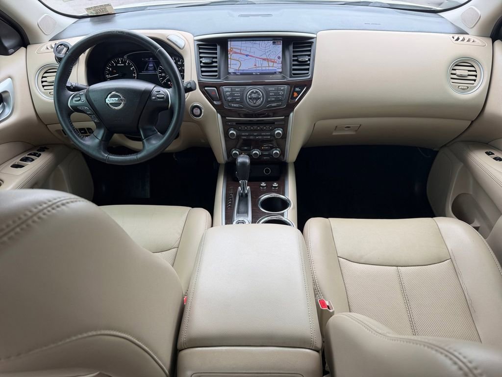 Used 2016 Nissan Pathfinder Platinum AWD/4WD image 12