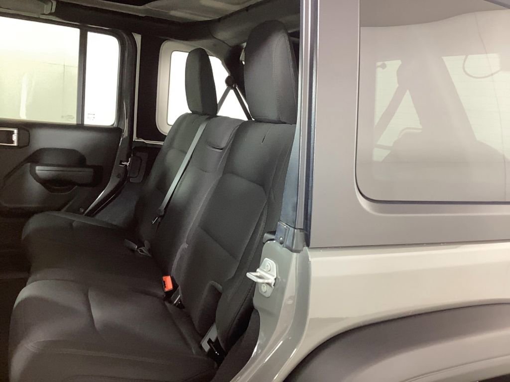 Used 2021 Jeep Wrangler Unlimited Sport image 12