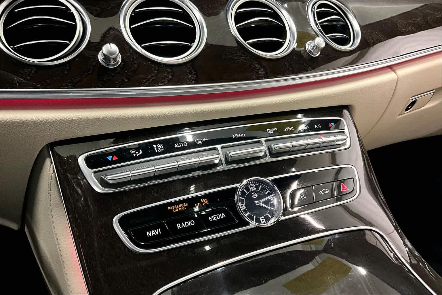 Used 2020 Mercedes-Benz E 350 Sedan image 33