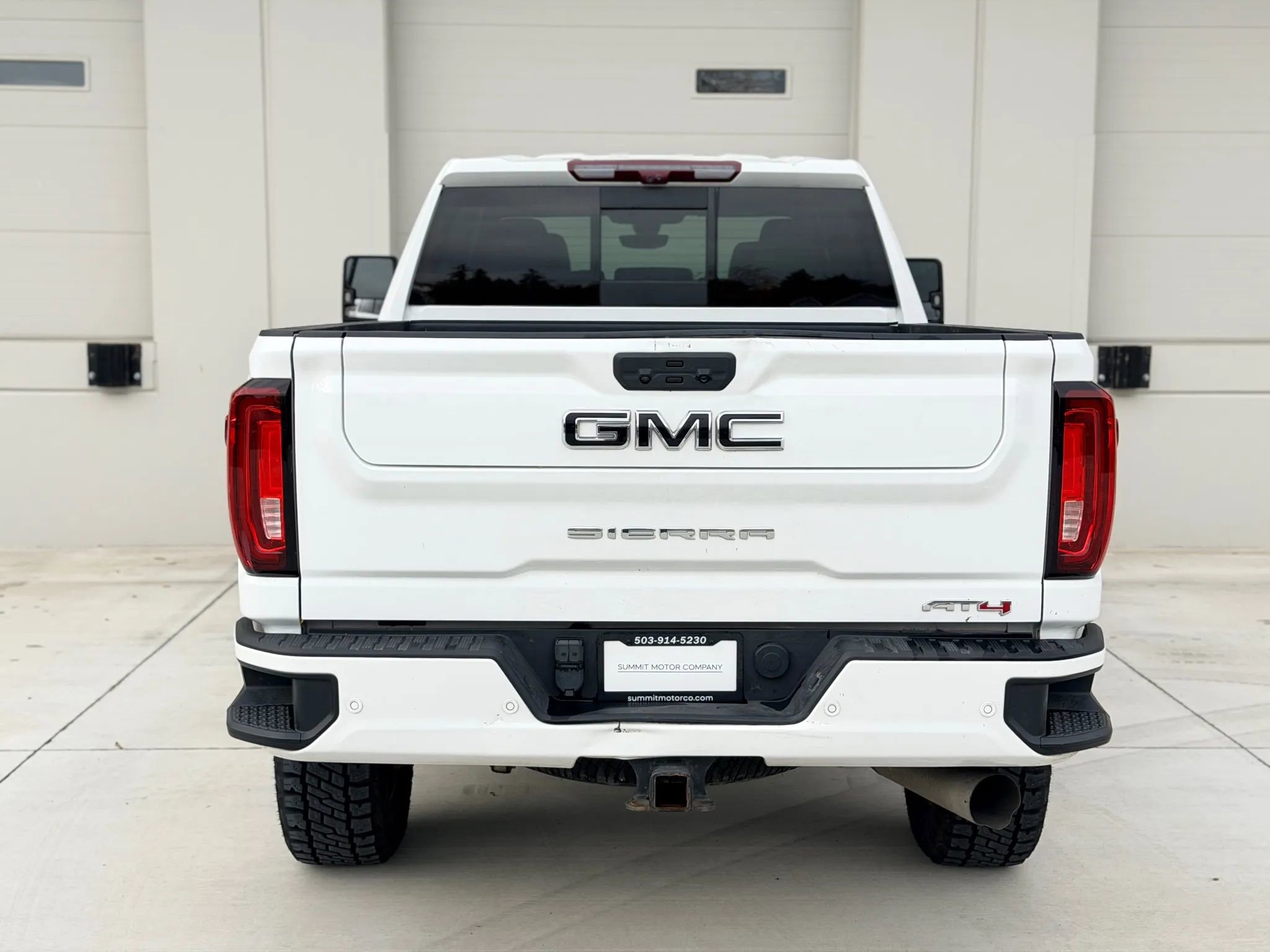 Used 2021 GMC Sierra 3500 AT4 w/ AT4 Premium Plus Package AWD/4WD image 4