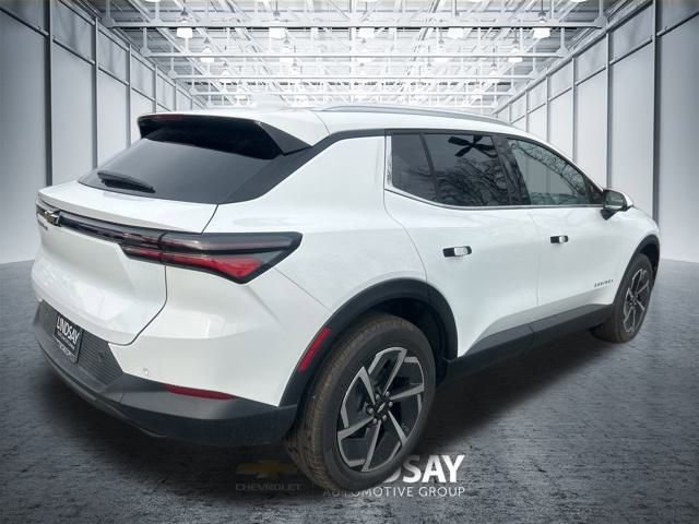 New 2026 Chevrolet Equinox EV LT AWD/4WD image 4