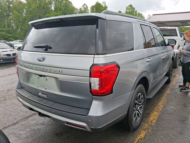 Used 2024 Ford Expedition XLT AWD/4WD image 4