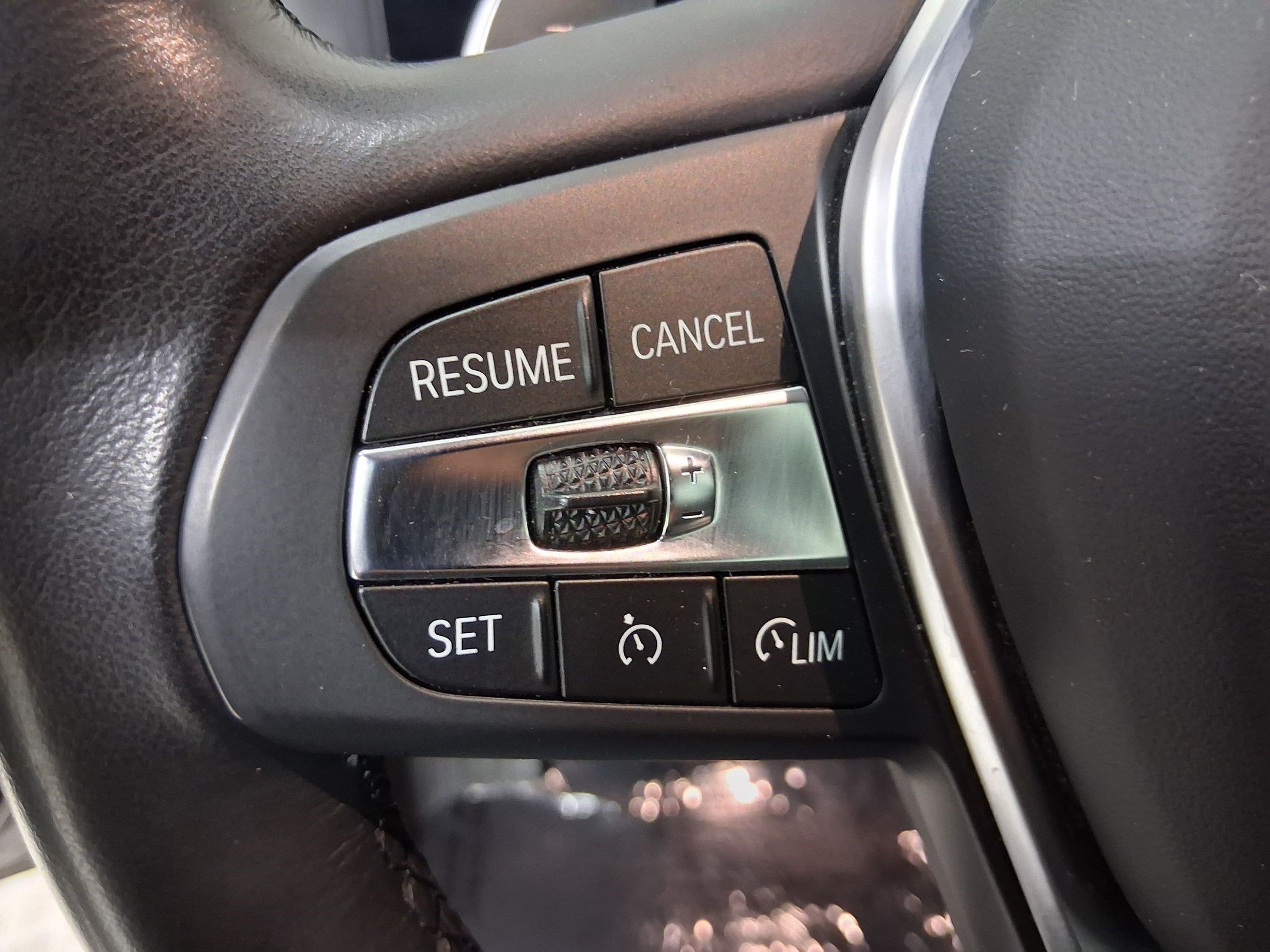 Used 2023 BMW 330i Sedan w/ Premium Package RWD image 18