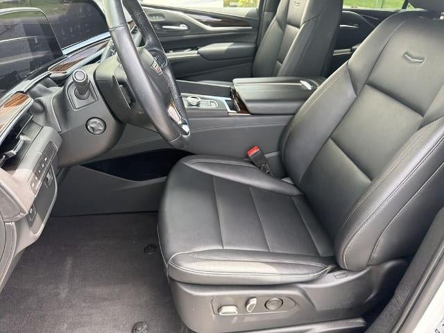 Certified 2023 Cadillac Escalade ESV Luxury w/ LPO, Illumination Package AWD/4WD image 9