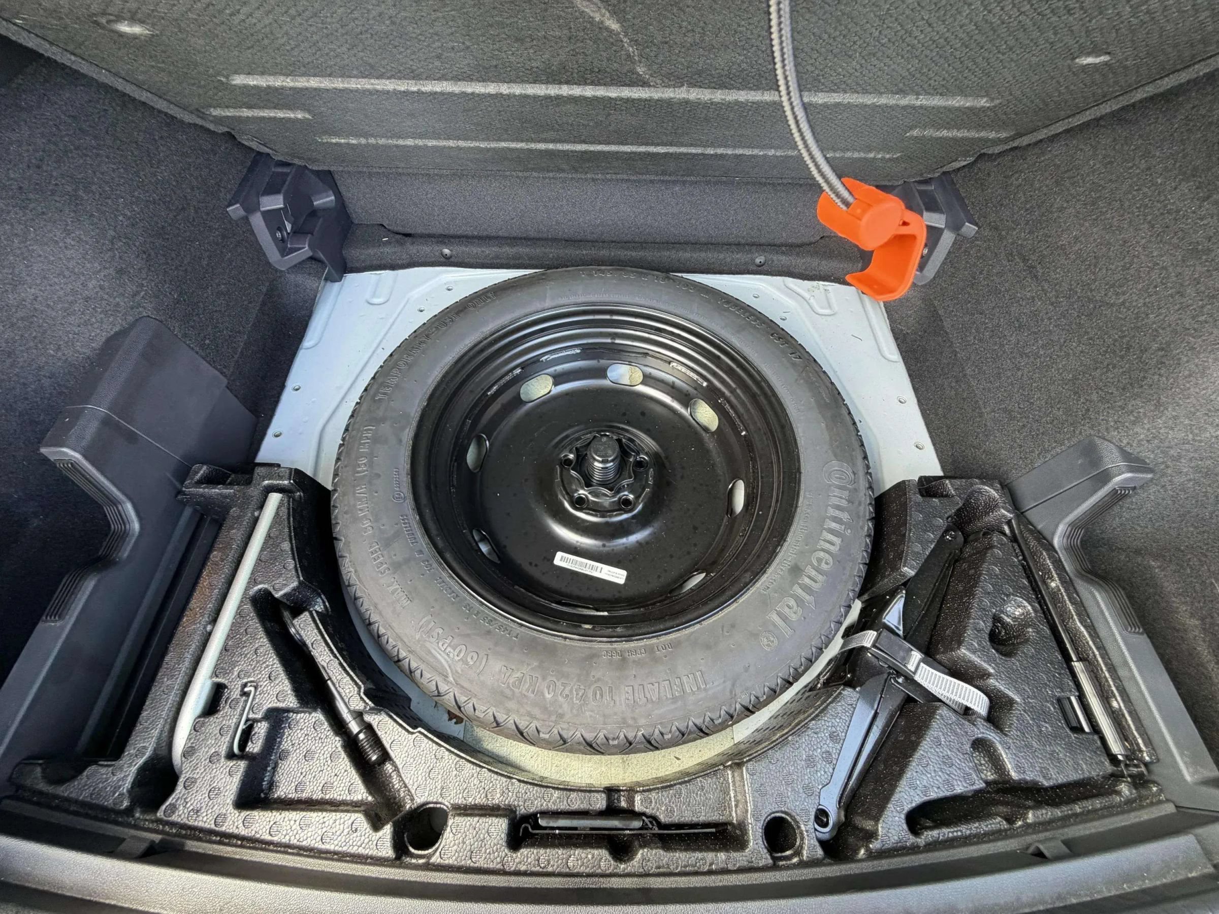 Used 2018 Volkswagen Tiguan SE AWD/4WD image 7
