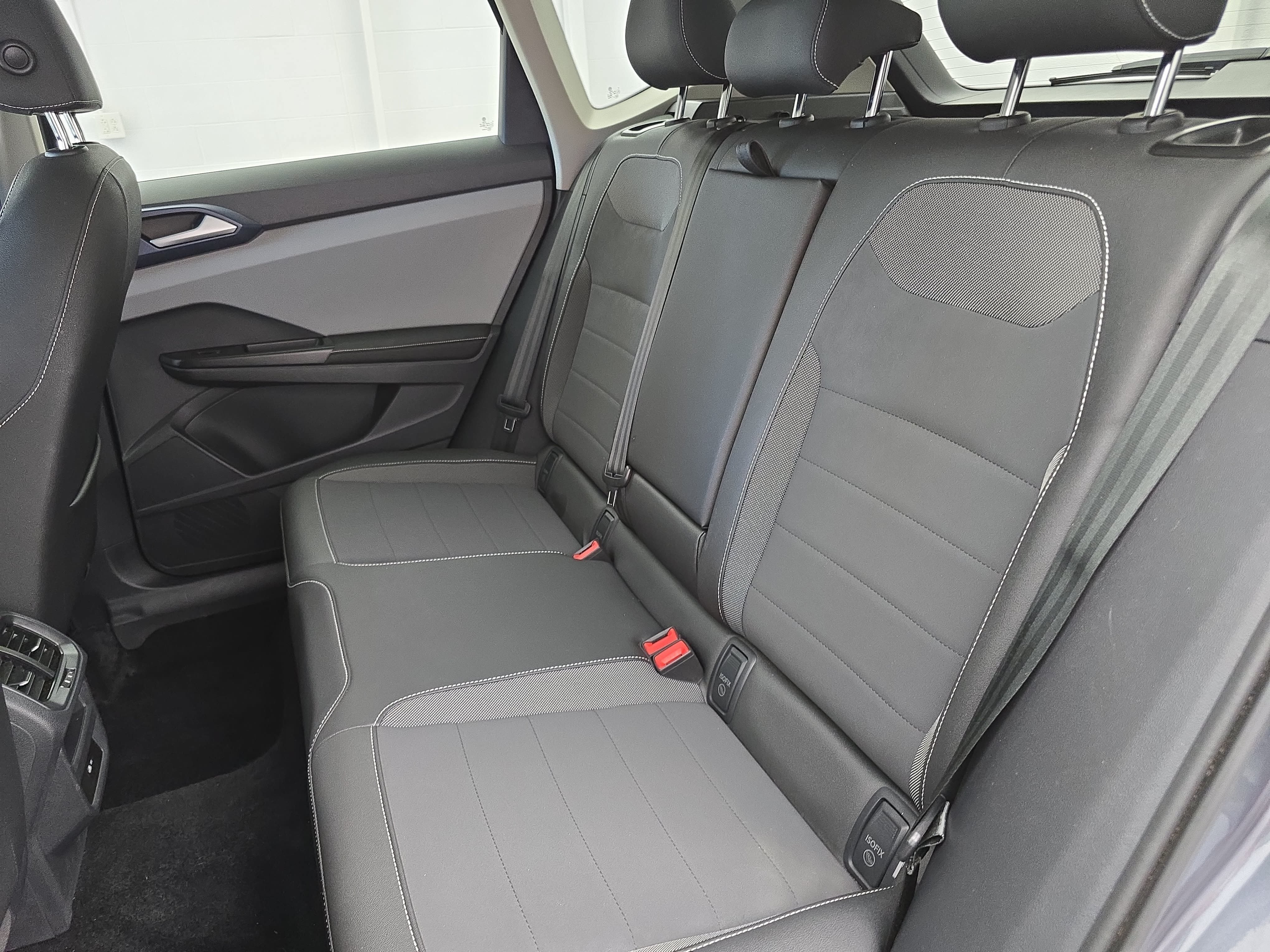 Certified 2024 Volkswagen Taos SE AWD/4WD image 13
