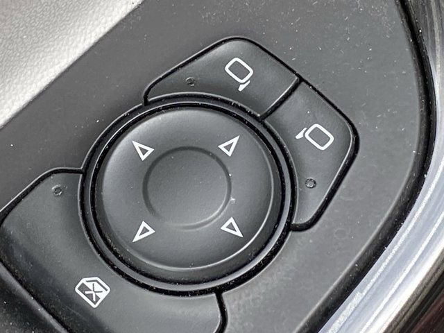 Used 2020 GMC Acadia SLT w/ Driver Alert Package II FWD image 18