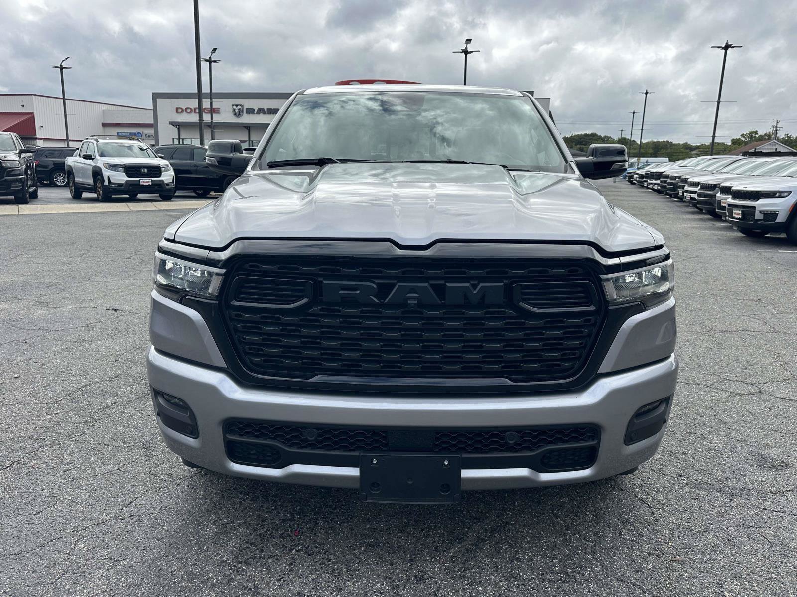 Used 2025 RAM 1500 Big Horn AWD/4WD image 2