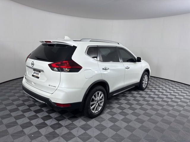 Used 2019 Nissan Rogue SV image 3