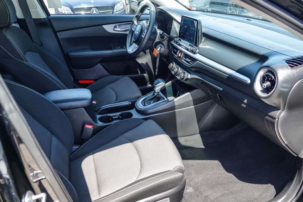 Certified 2023 Kia Forte LXS FWD image 15