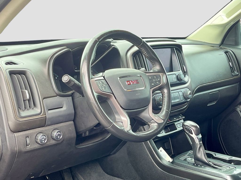Used 2022 GMC Canyon AT4 w/ Trailering Package AWD/4WD image 9
