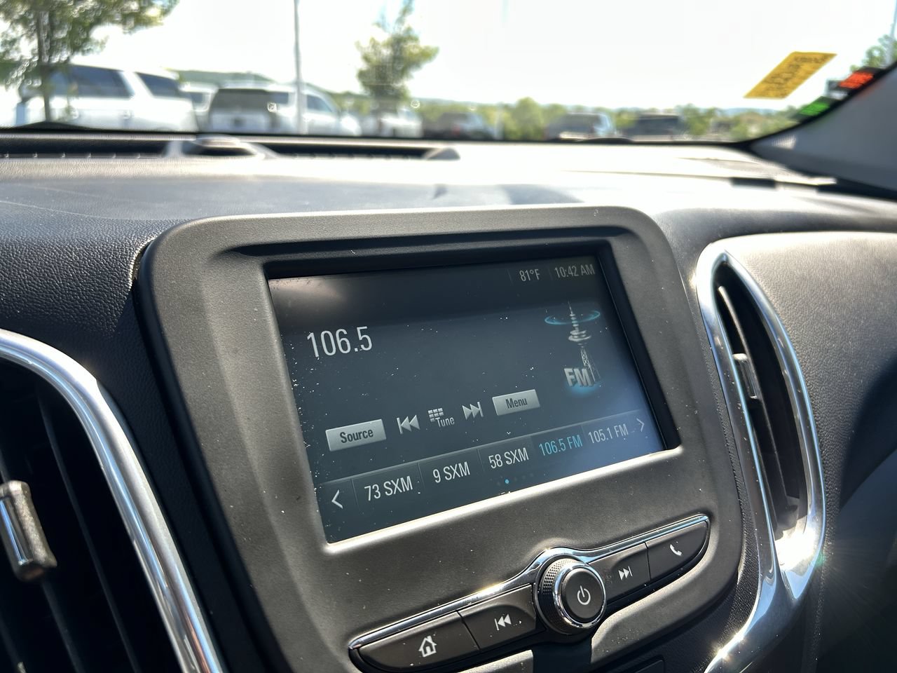 Used 2018 Chevrolet Equinox LT AWD/4WD image 28