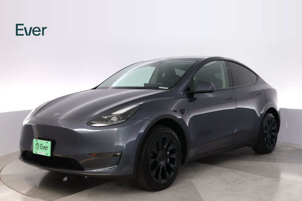 Used 2023 Tesla Model Y Long Range AWD/4WD image 2